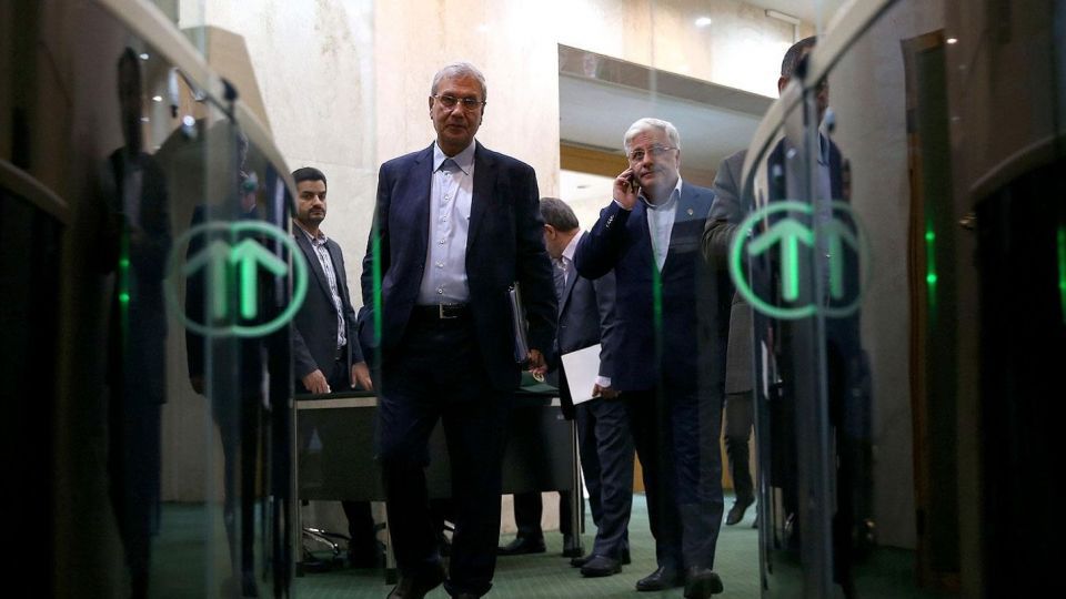 جلسه علنی مجلس با دستورکار استیضاح ربیعی جلسه علنی مجلس با دستورکار استیضاح ربیعی