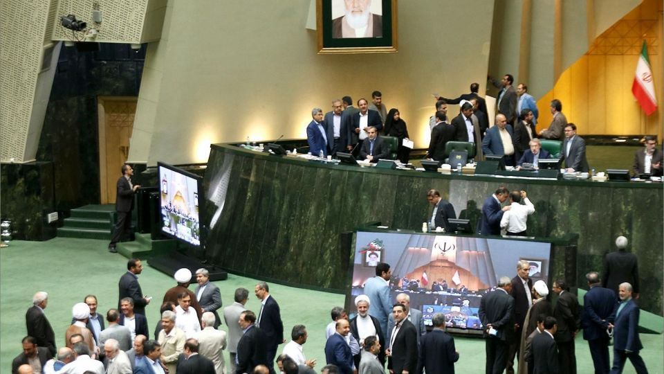 جلسه علنی مجلس با دستورکار استیضاح ربیعی جلسه علنی مجلس با دستورکار استیضاح ربیعی