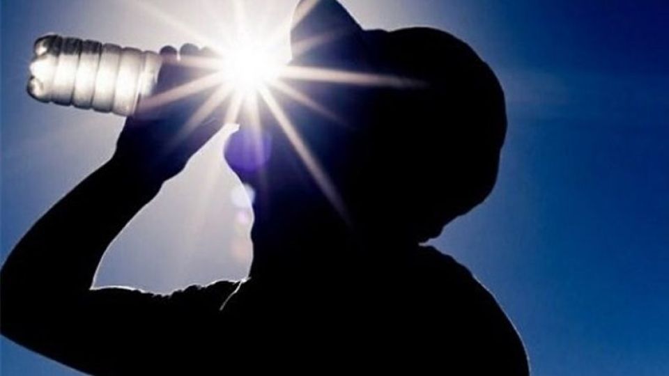 رکورد گرما زده شد؛ دمای ۵۱ درجه ۴ شهر خوزستان رکورد گرما زده شد؛ دمای ۵۱ درجه ۴ شهر خوزستان