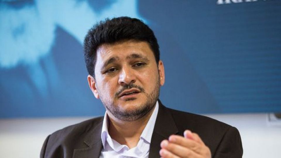 عضو فراکسیون امید: تصمیم داریم به هر شکلی که هست لاریجانی را از ریاست مجلس برداریم/ دولت و مجلس، مقصر به هم ریختگی اقتصاد کشور و بازار سکه و ارز هستند عضو فراکسیون امید: تصمیم داریم به هر شکلی که هست لاریجانی را از ریاست مجلس برداریم/ دولت و مجلس، مقصر به هم ریختگی اقتصاد کشور و بازار سکه و ارز هستند