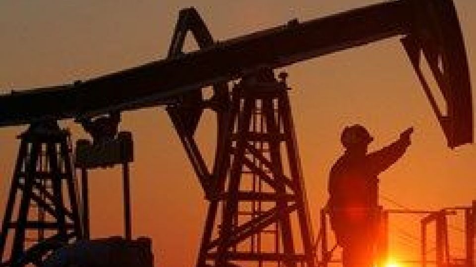 شرکت نفتی اسپانیایی: تحریمهای آمریکا به خودش مربوط است/ به فعالیتها در ایران ادامه میدهیم شرکت نفتی اسپانیایی: تحریمهای آمریکا به خودش مربوط است/ به فعالیتها در ایران ادامه میدهیم