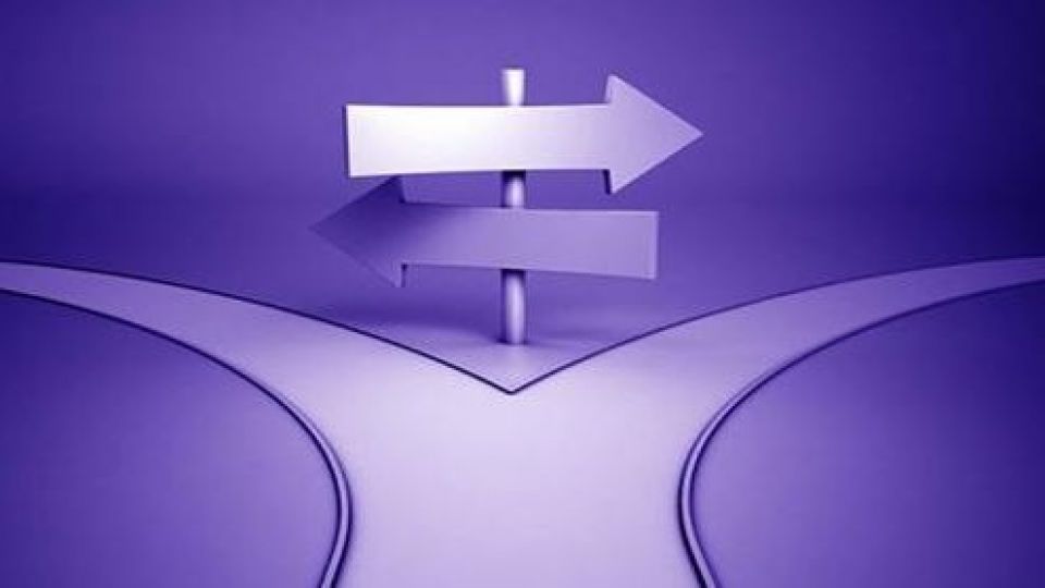 چه کسانی جامعه را دو قطبی میکنند؟ چه کسانی جامعه را دو قطبی میکنند؟