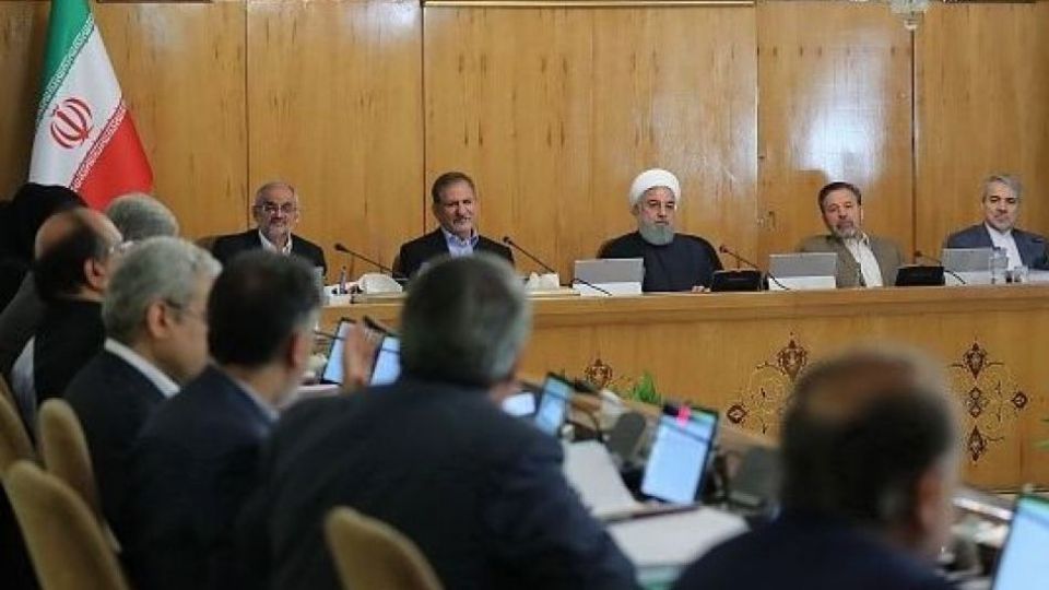 از تغییر کابینه تا طرح سوال از رئیس جمهور/ چه زمانی دولت از انفعال خارج می شود؟ از تغییر کابینه تا طرح سوال از رئیس جمهور/ چه زمانی دولت از انفعال خارج می شود؟