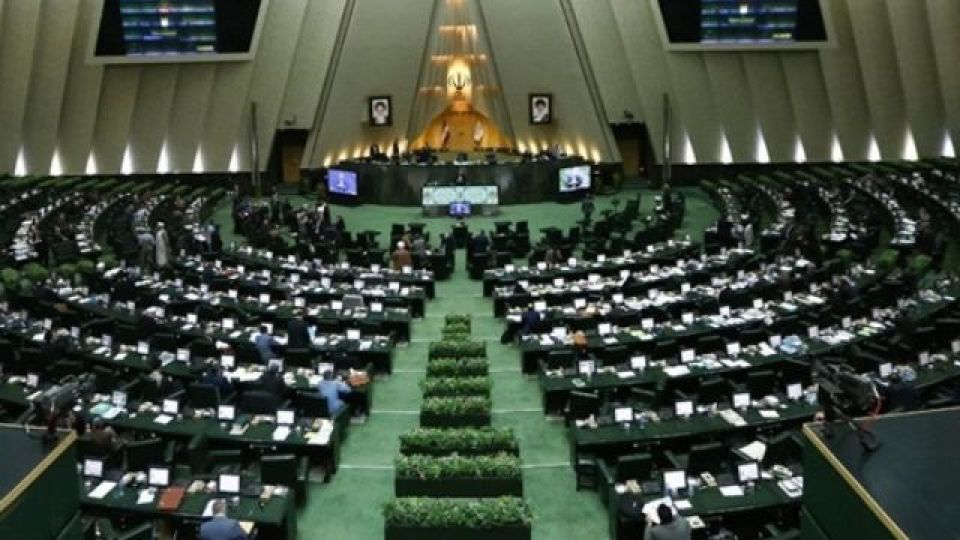 زمان برگزاری جلسه استیضاح وزیر اقتصاد زمان برگزاری جلسه استیضاح وزیر اقتصاد