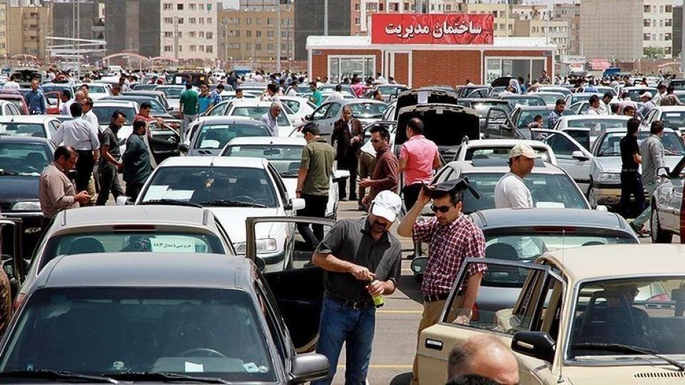 قیمت امروز خودروها در بازار؛ سمند LX به ۶۰ میلیون رسید/ پراید ۱۱۱، ۳۸ شد + جدول قیمت امروز خودروها در بازار؛ سمند LX به ۶۰ میلیون رسید/ پراید ۱۱۱، ۳۸ شد + جدول