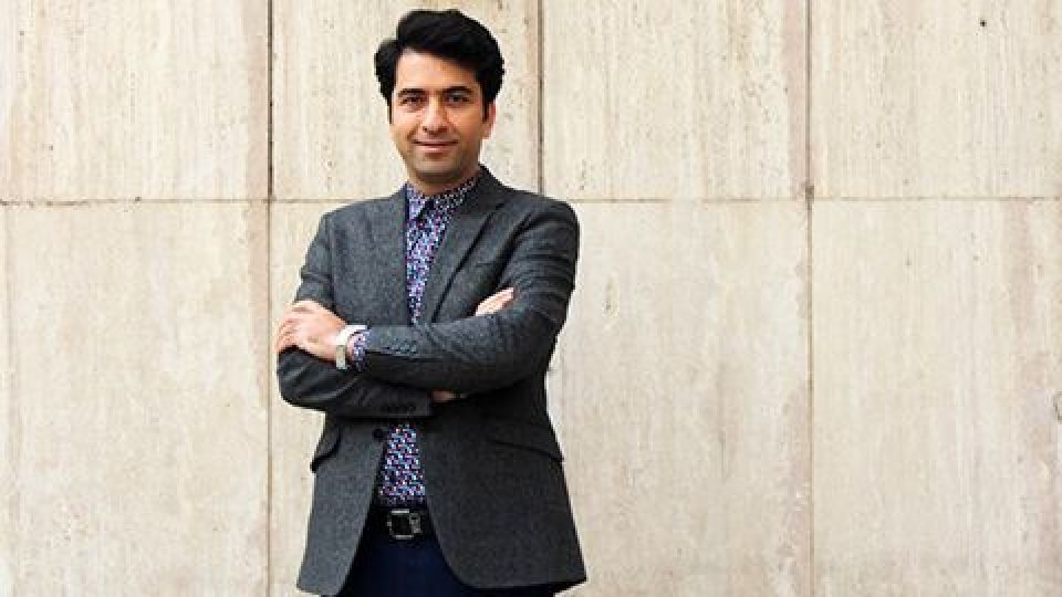 اجرای کنسرت خیابانی محمد معتمدی در بوستان آب و آتش اجرای کنسرت خیابانی محمد معتمدی در بوستان آب و آتش