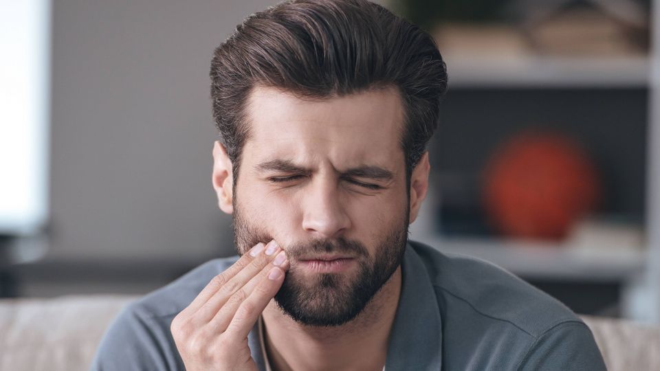 ۱۲ داروی گیاهی برای رفع دندان درد ۱۲ داروی گیاهی برای رفع دندان درد