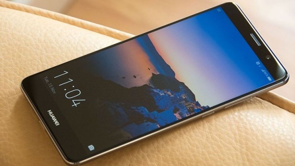 رونمایی از گوشی میت ۲۰ لایت هوآوی رونمایی از گوشی میت ۲۰ لایت هوآوی