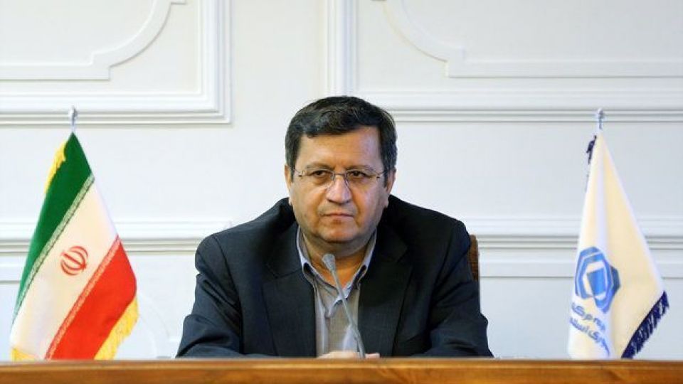 همتی: بانک مرکزی در نرخ بازار ارز دخالت ندارد اما آن را کنترل میکند/ نباید مانند برخی بچه پولدارها زندگی کنیم/ ارادهای برای کُند کردن نقدینگی وحشتناک نمیبینم همتی: بانک مرکزی در نرخ بازار ارز دخالت ندارد اما آن را کنترل میکند/ نباید مانند برخی بچه پولدارها زندگی کنیم/ ارادهای برای کُند کردن نقدینگی وحشتناک نمیبینم