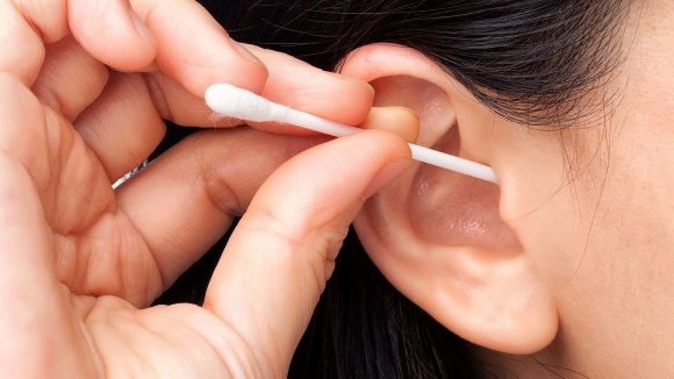 از تمیز کردن گوش بپرهیزید! از تمیز کردن گوش بپرهیزید!