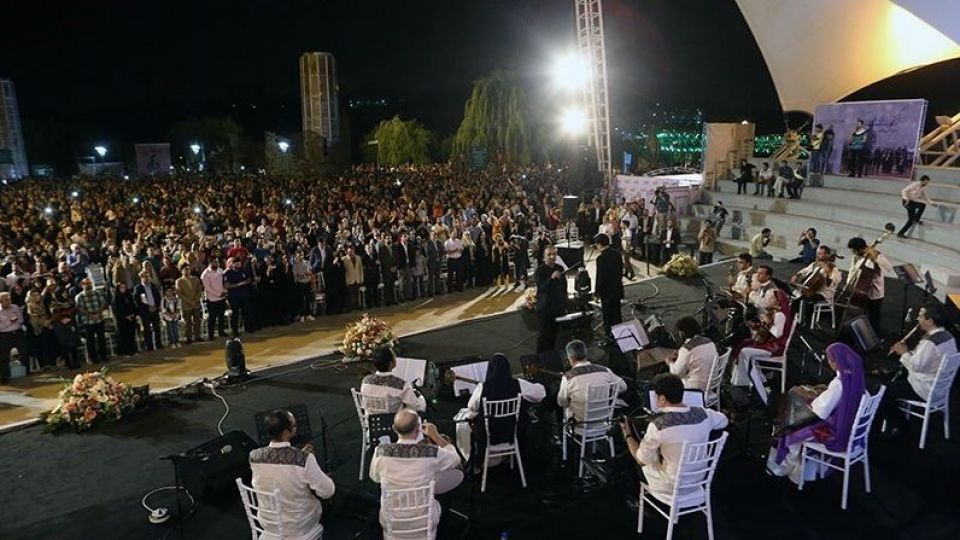 اهالی موسیقی درباره کنسرت خیابانی چه نظری دارند؟ اهالی موسیقی درباره کنسرت خیابانی چه نظری دارند؟