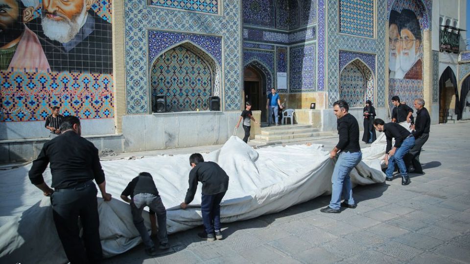 آیین برافراشتن خیمه ی حسینی در امام زاده هارونیه اصفهان