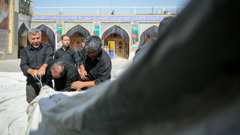 آیین برافراشتن خیمه ی حسینی در امام زاده هارونیه اصفهان
