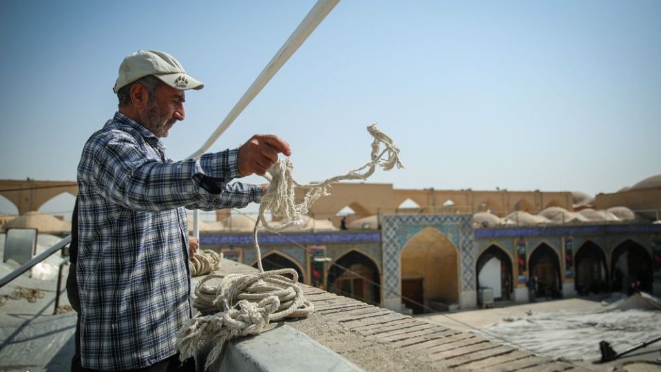 آیین برافراشتن خیمه ی حسینی در امام زاده هارونیه اصفهان