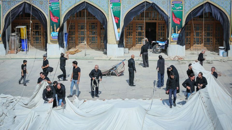 آیین برافراشتن خیمه ی حسینی در امام زاده هارونیه اصفهان