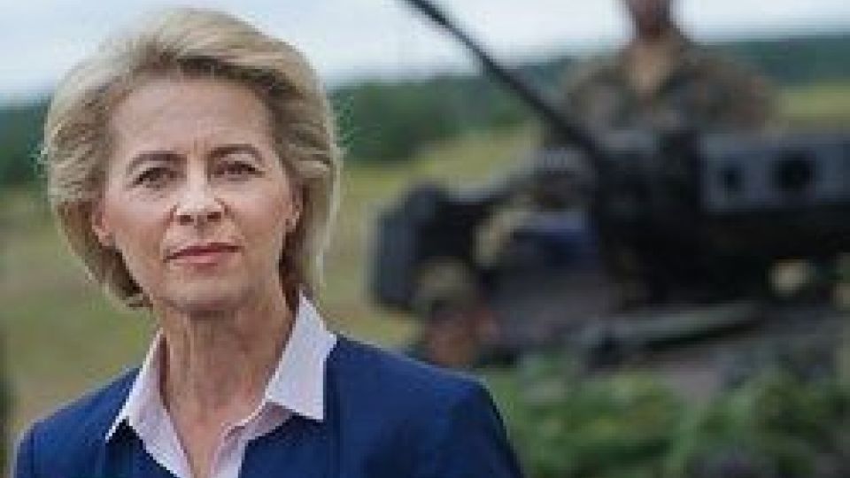 وزیر دفاع آلمان: ایدئولوژی داعش شکست نخورده/شاید برای همیشه در منطقه بمانیم وزیر دفاع آلمان: ایدئولوژی داعش شکست نخورده/شاید برای همیشه در منطقه بمانیم