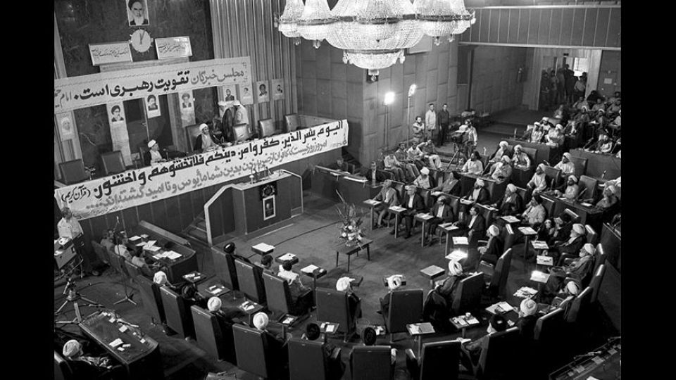 واقعیت ماجرای «ولایت مطلقه» و «انحلال مجلس» چه بود؟ واقعیت ماجرای «ولایت مطلقه» و «انحلال مجلس» چه بود؟