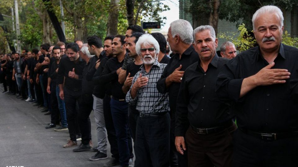 آیین سنتی نخل گردانی ۱۱محرم در شاهرود