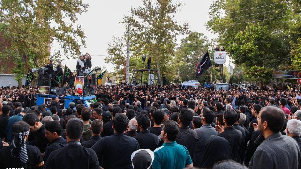 آیین سنتی نخل گردانی ۱۱محرم در شاهرود