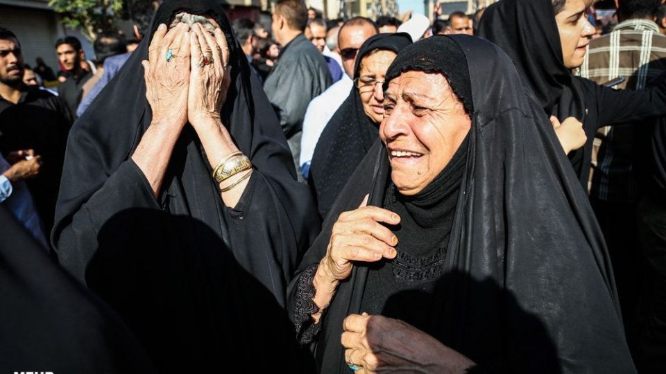 تصاویر تشییع شهدای حادثه تروریستی اهواز