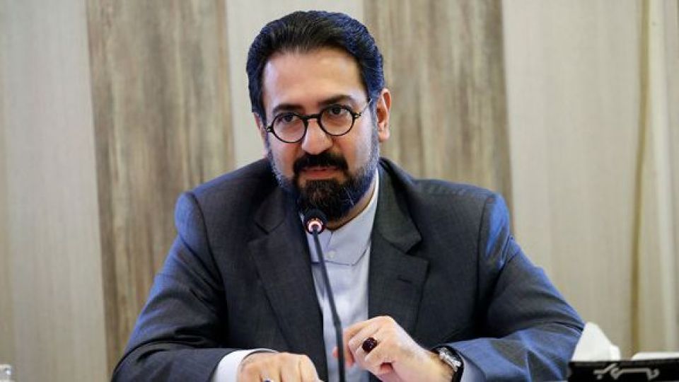 معاون هنری درباره پیشگیری از کپی آثار هنری دستور داد معاون هنری درباره پیشگیری از کپی آثار هنری دستور داد