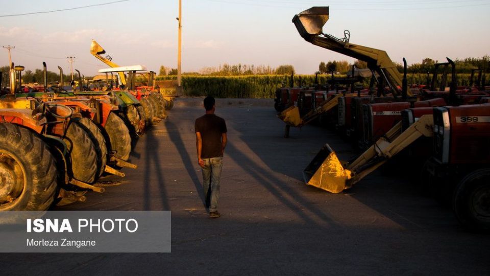 تجمع تعدادی از کشاورزان شرق اصفهان