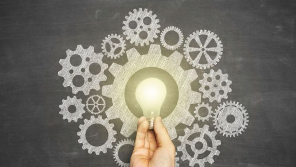 راز موفقیت کارخانجات بزرگ چیست؟/ بررسی حلقه مفقوده ارتباط فناوران با صنایع