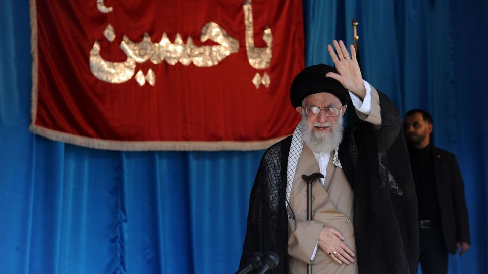 تصاویر/ حضور رهبر معظم انقلاب در همایش «خدمت بسیجیان» در ورزشگاه آزادی