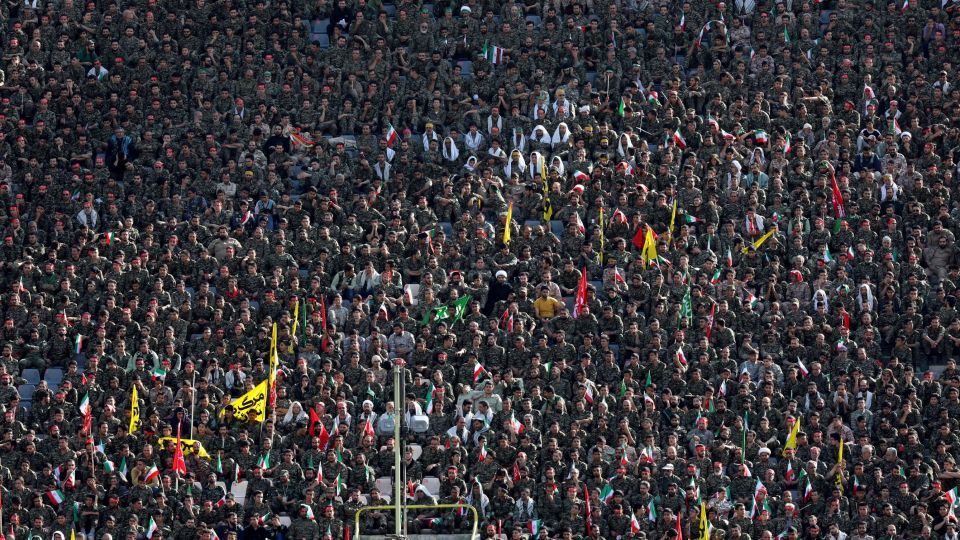 تصاویر/ حضور رهبر معظم انقلاب در همایش «خدمت بسیجیان» در ورزشگاه آزادی