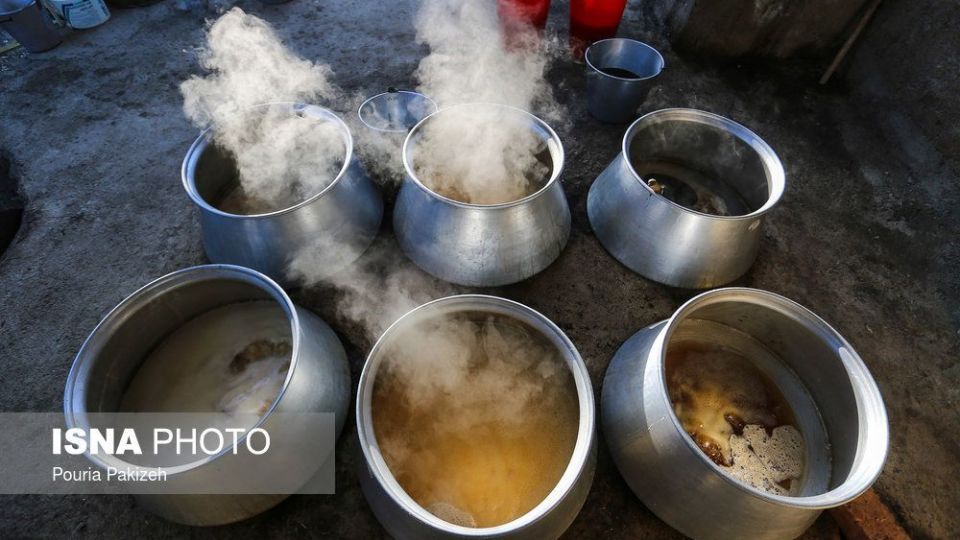 برداشت انگور و تولید کشمش و شیره در ملایر