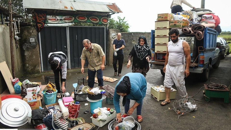 جاری شدن سیل در رودسر