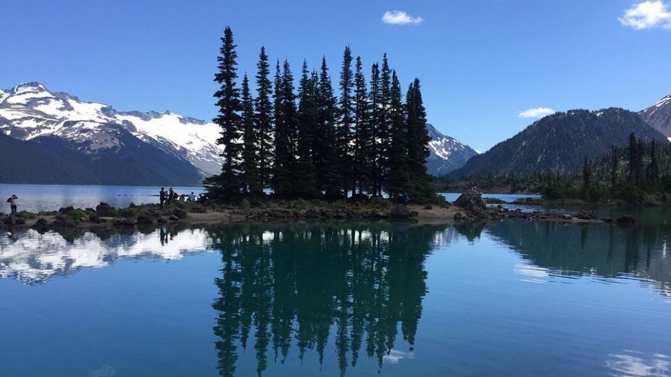 دریاچه زیبای گاریبالدی در کانادا