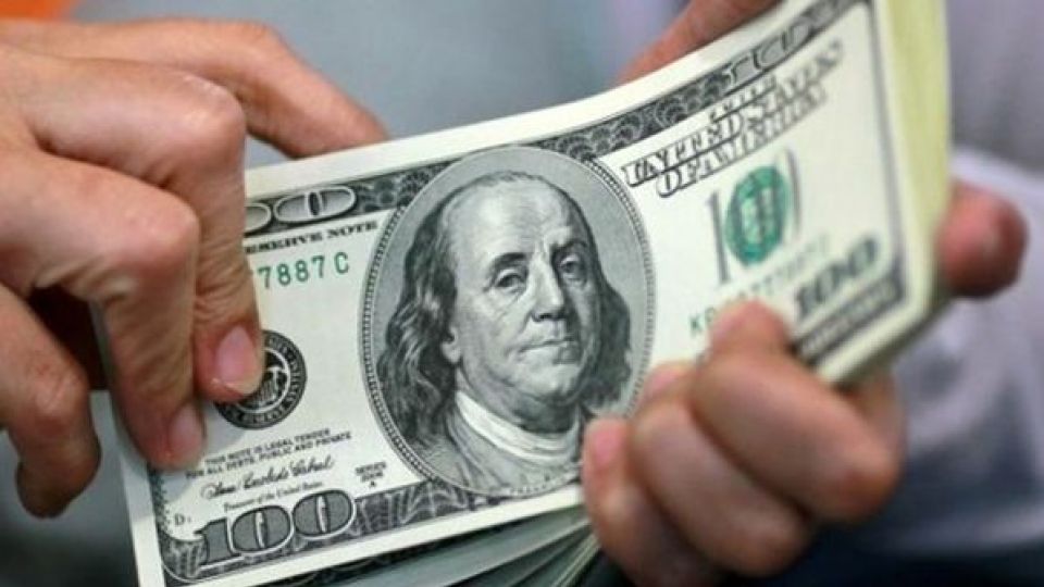 دلار در مرز ۱۵ هزار تومان/ حال و هوای بازار ارز تهران دلار در مرز ۱۵ هزار تومان/ حال و هوای بازار ارز تهران