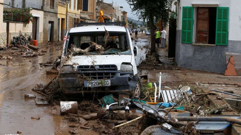 سیل در جزیره مایورکا، اسپانیا