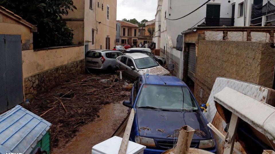 سیل در جزیره مایورکا، اسپانیا