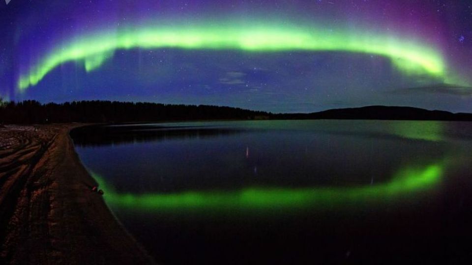 شفق قطبی در مورمانسک روسیه