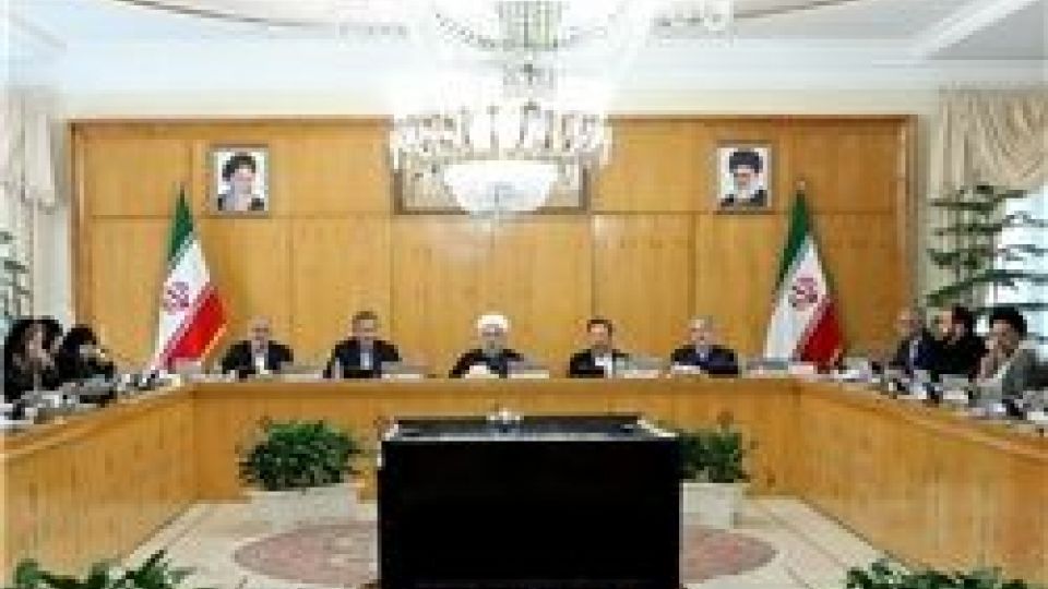 با تصویب هیات دولت؛ هزینهکرد اعتبارات در امور غیرضرور ممنوع شد/محدودیت های سفرهای خارجی و ماموریتهای داخلی با تصویب هیات دولت؛ هزینهکرد اعتبارات در امور غیرضرور ممنوع شد/محدودیت های سفرهای خارجی و ماموریتهای داخلی