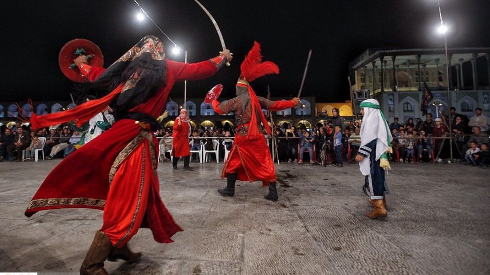 تعزیه حضرت مسلم(ع) در میدان نقش جهان