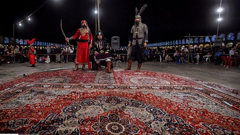 تعزیه حضرت مسلم(ع) در میدان نقش جهان