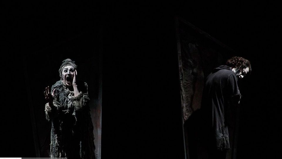 نمایش «مده‌آ» 