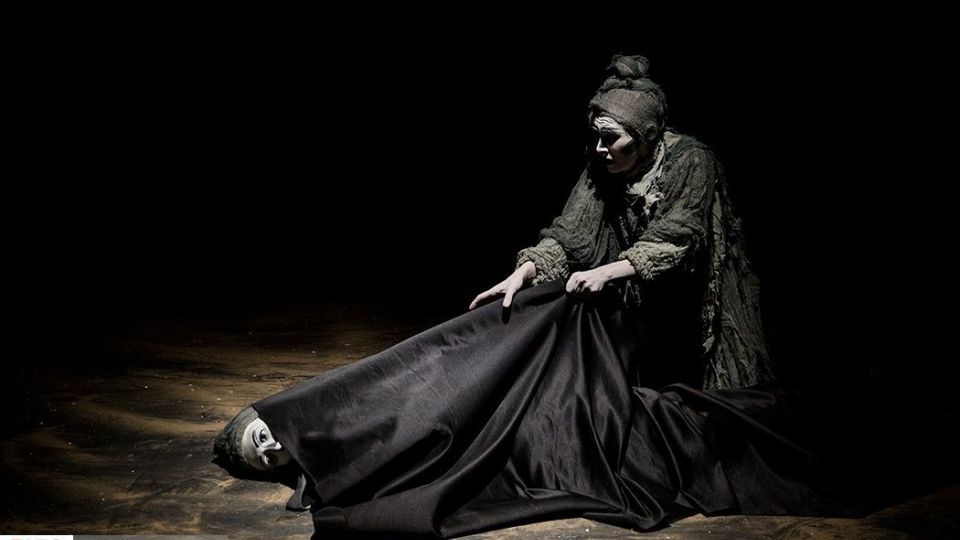 نمایش «مده‌آ» 