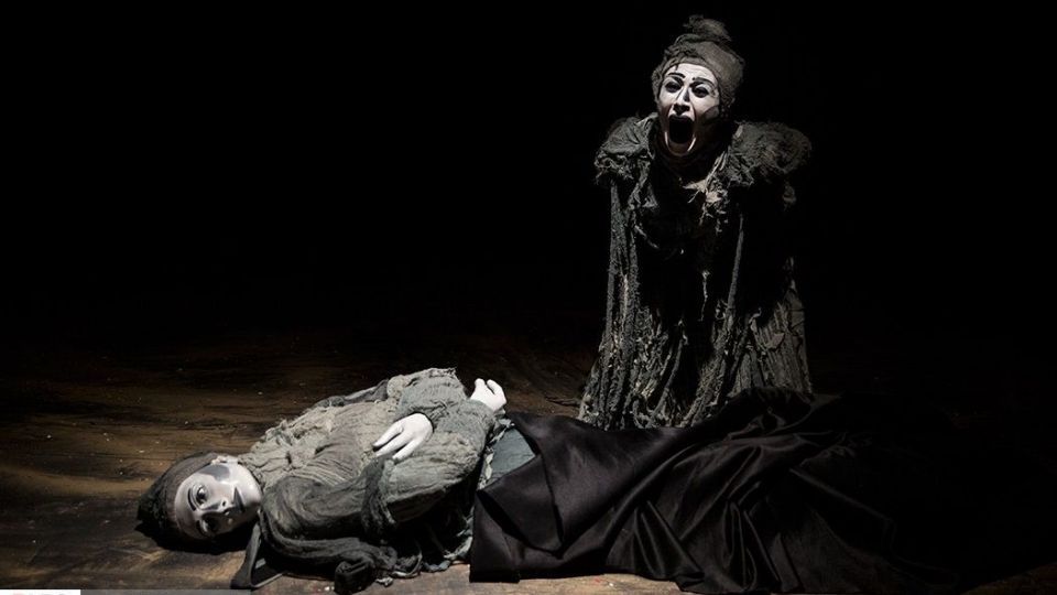 نمایش «مده‌آ» 