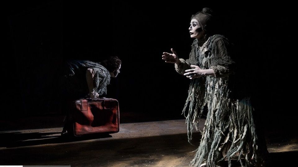 نمایش «مده‌آ» 