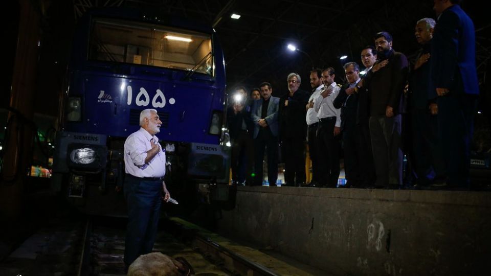 اعزام اولین گروه زائرین اربعین از راه آهن تهران