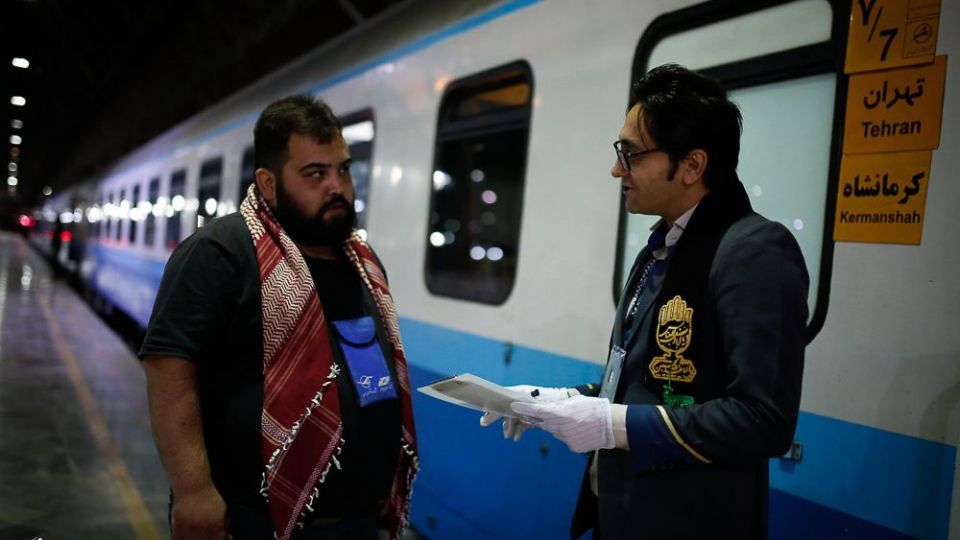 اعزام اولین گروه زائرین اربعین از راه آهن تهران