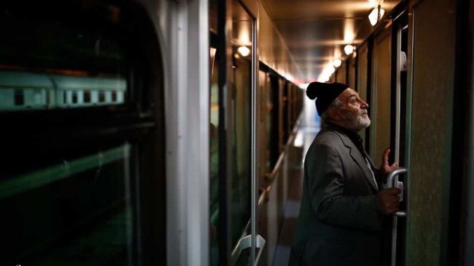 اعزام اولین گروه زائرین اربعین از راه آهن تهران