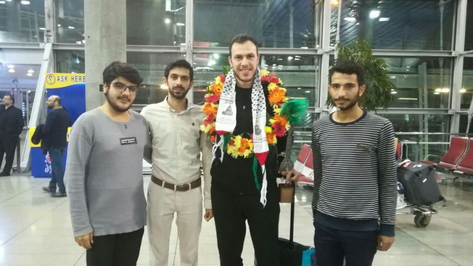 جای مسیح علینژاد را میدانم، انصار حزبالله کجاست؟ جای مسیح علینژاد را میدانم، انصار حزبالله کجاست؟