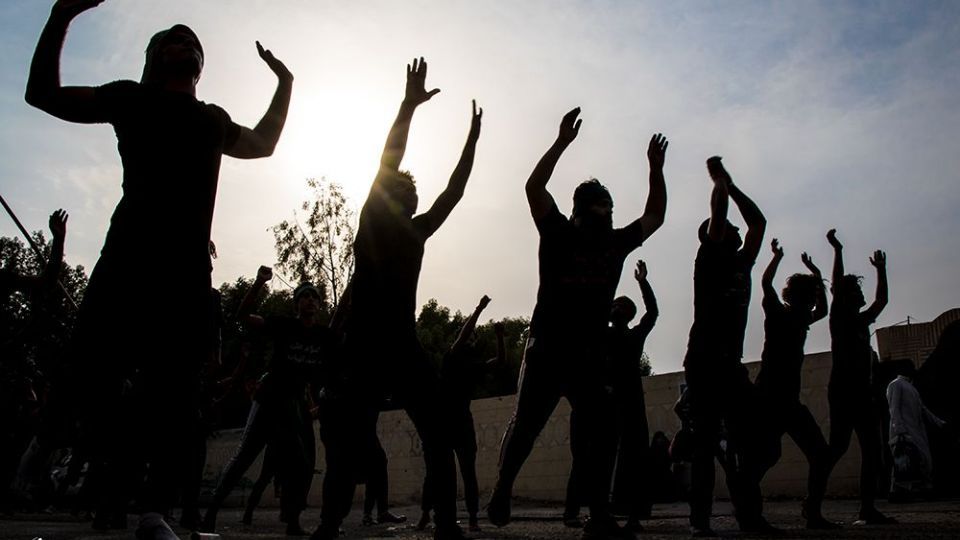 عزاداران زائرین اربعین حسینی در شهر سماوه