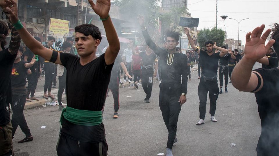 عزاداران زائرین اربعین حسینی در شهر سماوه