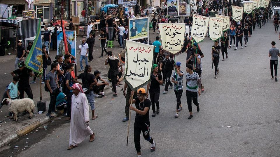 عزاداران زائرین اربعین حسینی در شهر سماوه